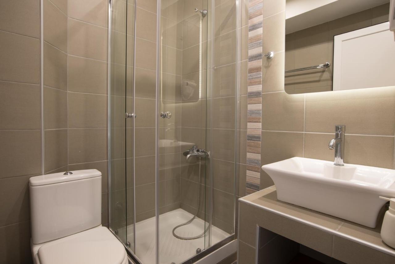 Vertigo Seaside Apartments นิกิติ ภายนอก รูปภาพ