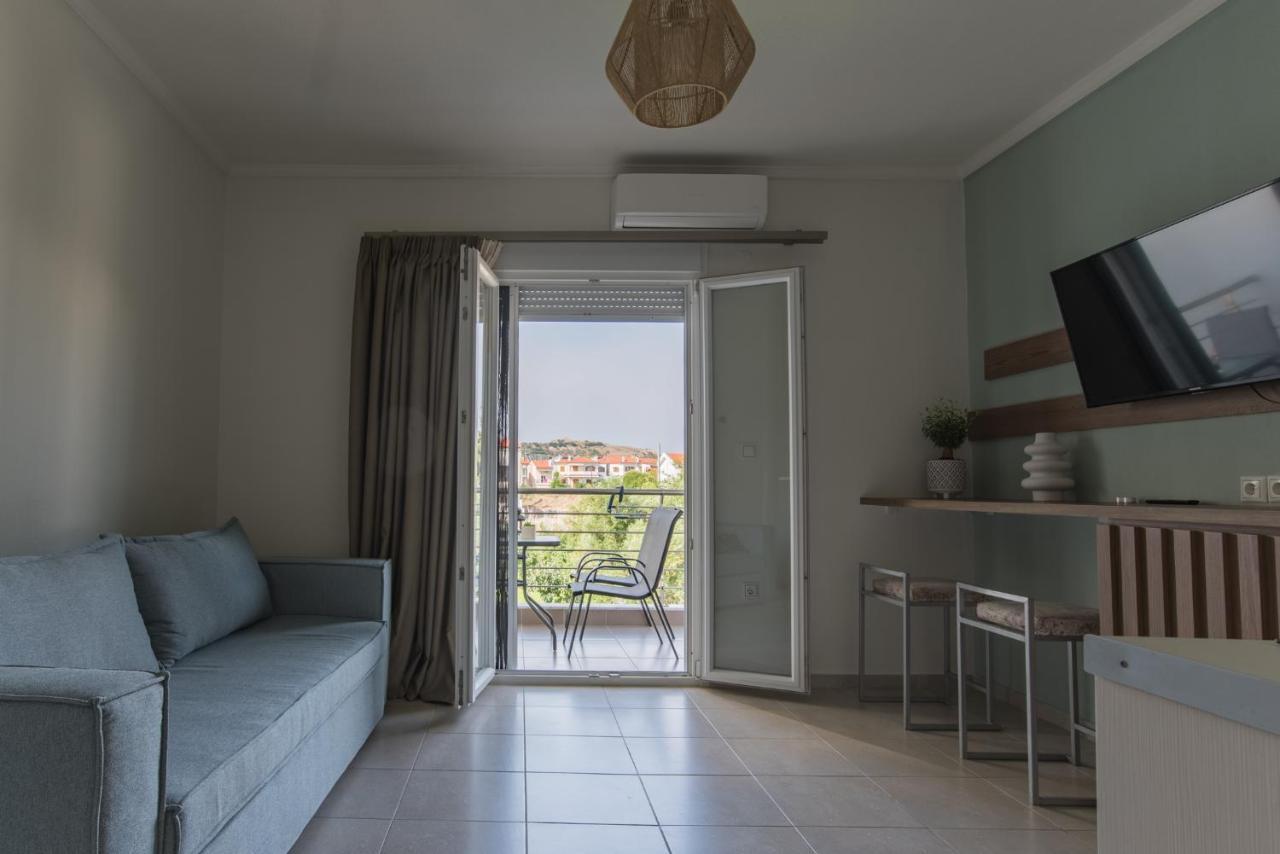 Vertigo Seaside Apartments นิกิติ ภายนอก รูปภาพ
