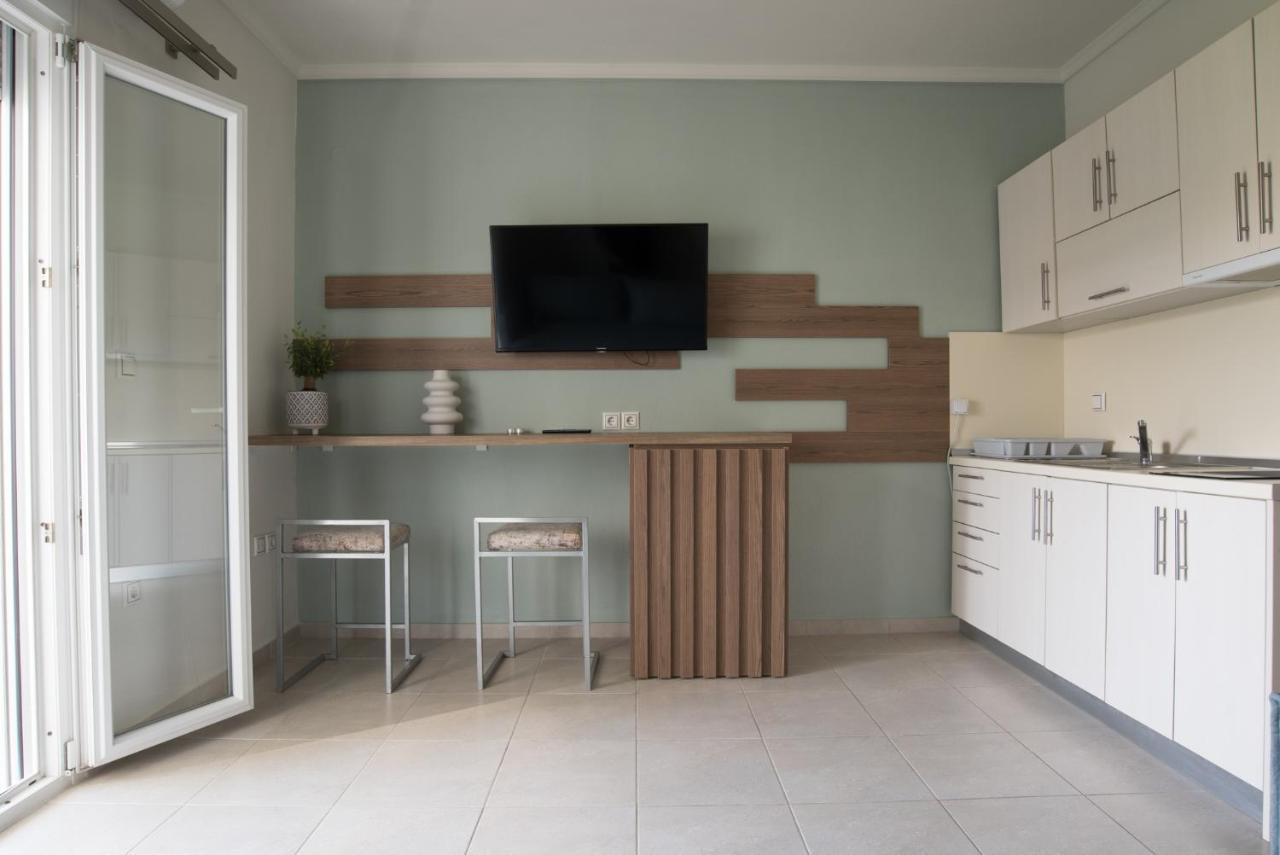 Vertigo Seaside Apartments นิกิติ ภายนอก รูปภาพ