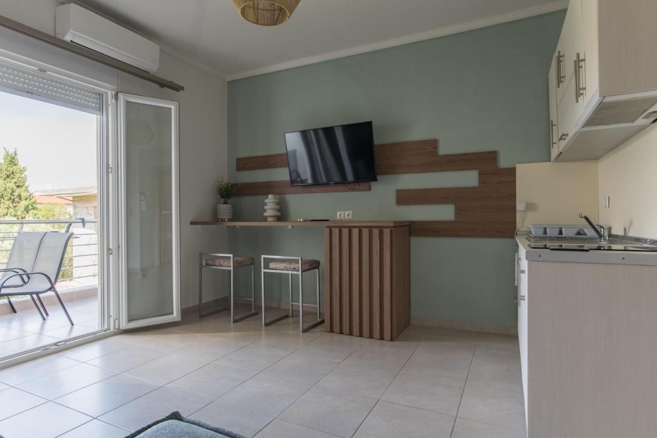 Vertigo Seaside Apartments นิกิติ ภายนอก รูปภาพ