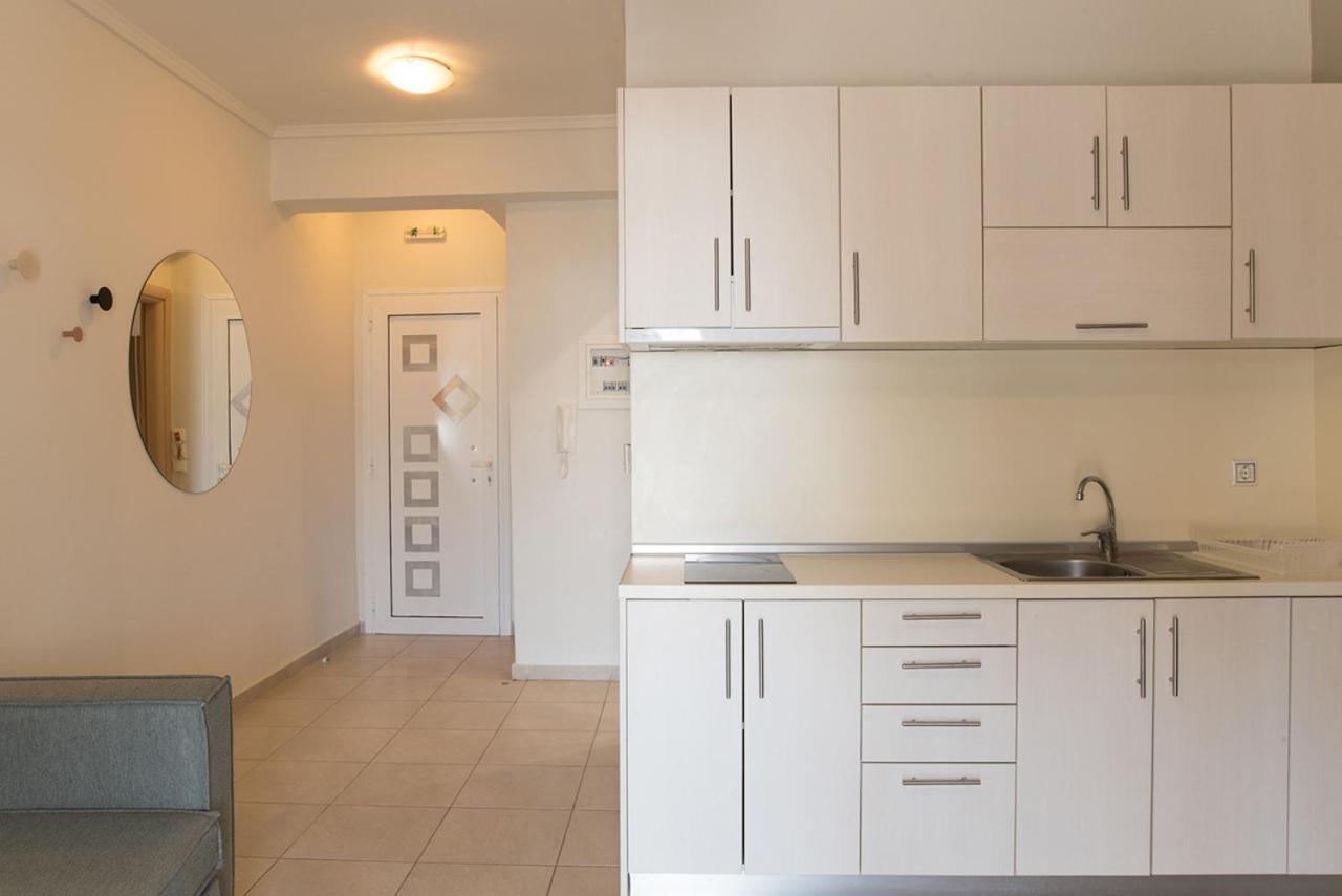 Vertigo Seaside Apartments นิกิติ ภายนอก รูปภาพ