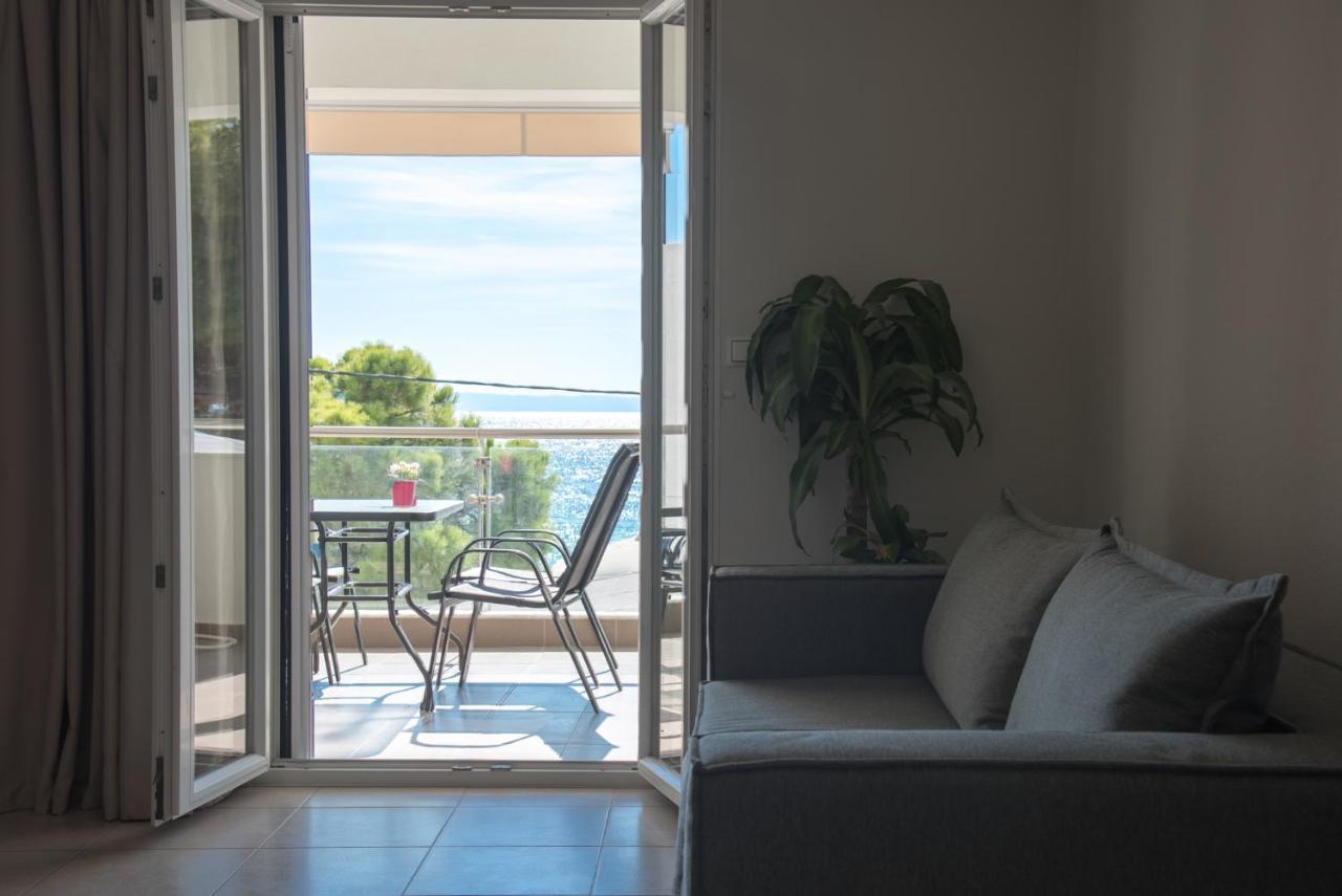 Vertigo Seaside Apartments นิกิติ ภายนอก รูปภาพ