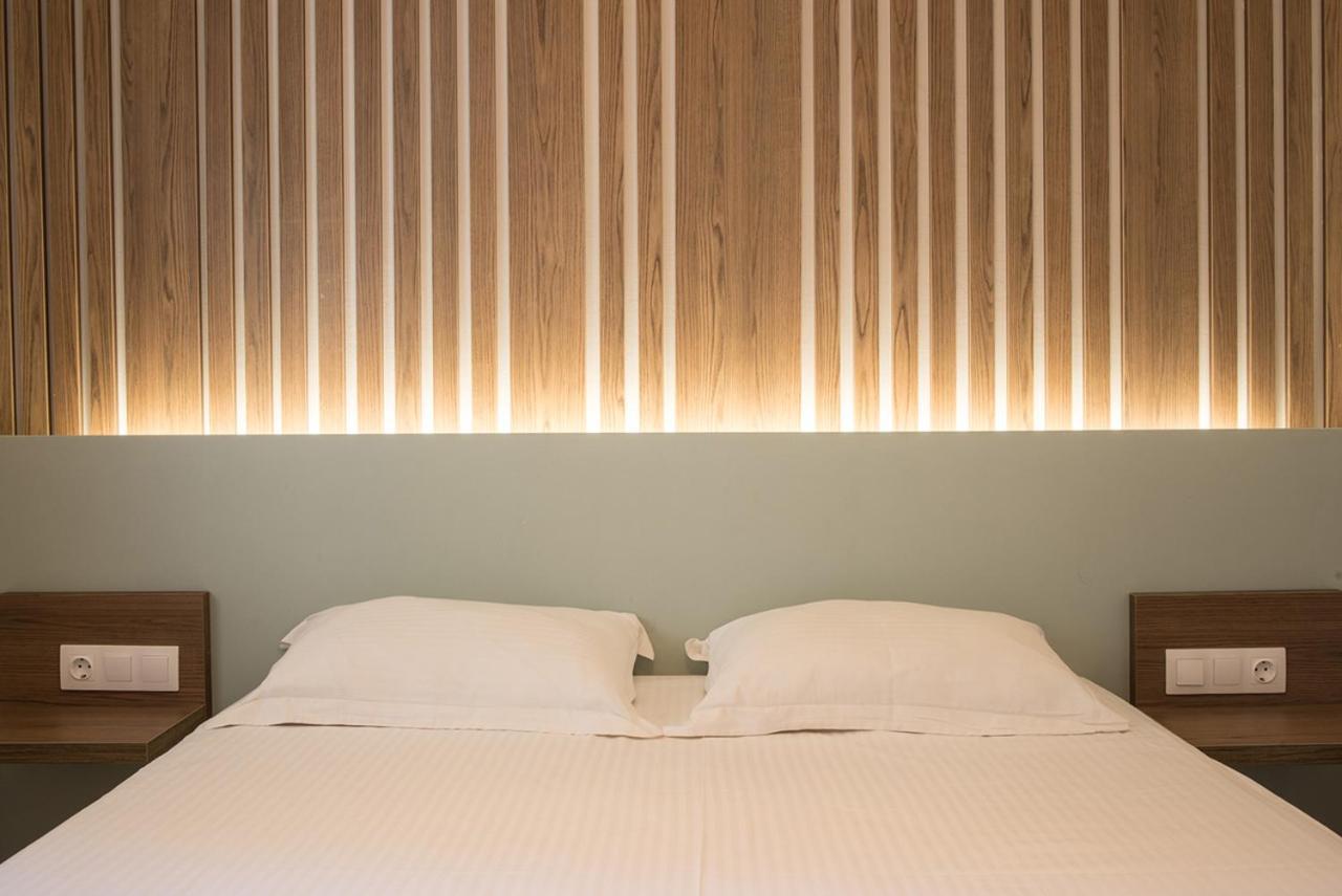 Vertigo Seaside Apartments นิกิติ ภายนอก รูปภาพ