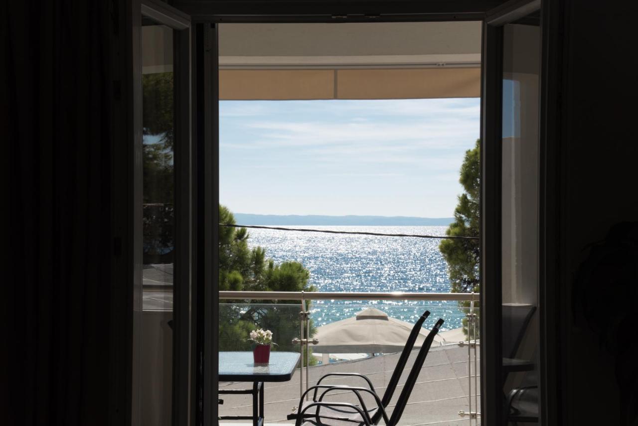 Vertigo Seaside Apartments นิกิติ ภายนอก รูปภาพ