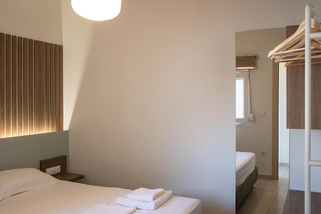 Vertigo Seaside Apartments นิกิติ ภายนอก รูปภาพ
