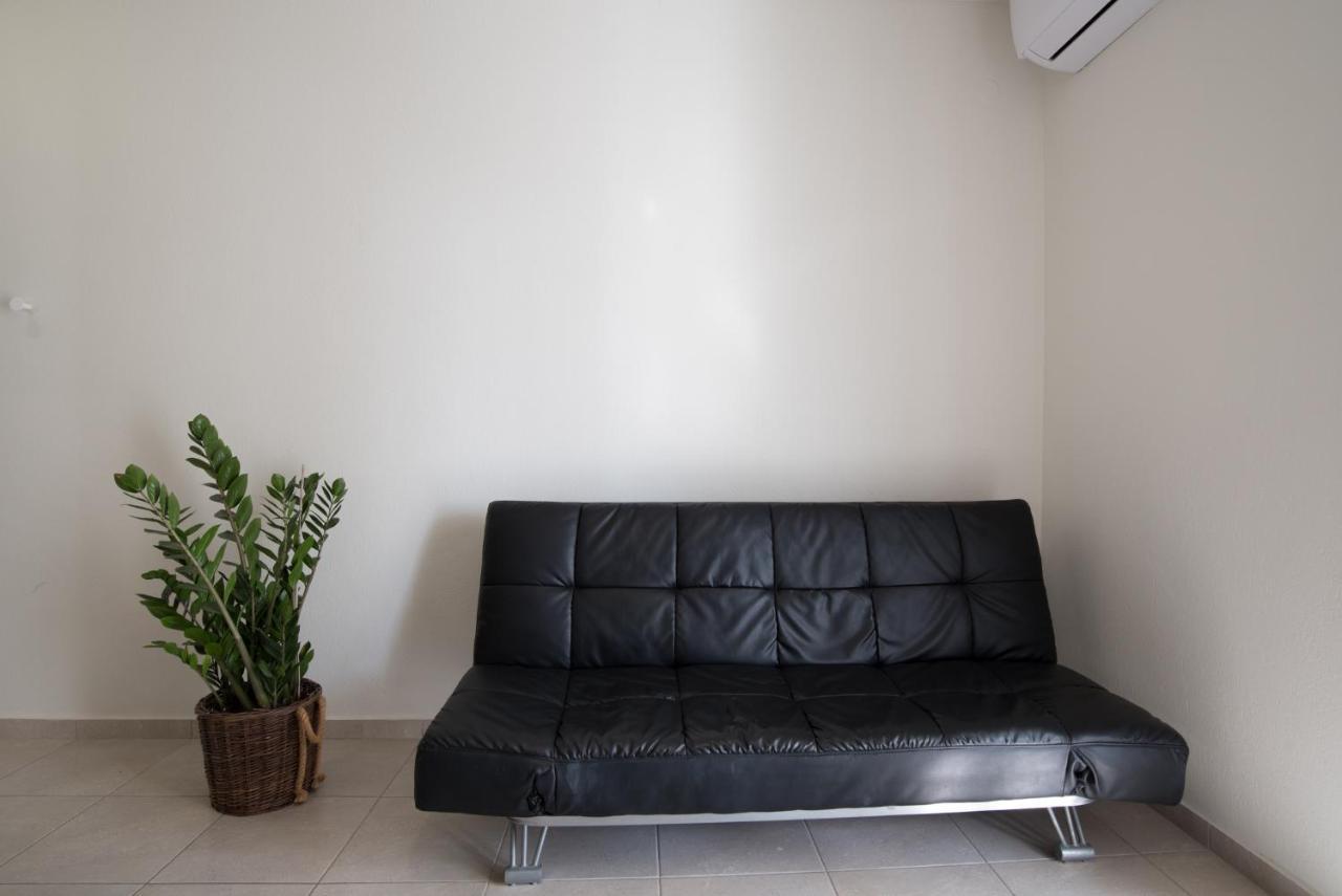 Vertigo Seaside Apartments นิกิติ ภายนอก รูปภาพ