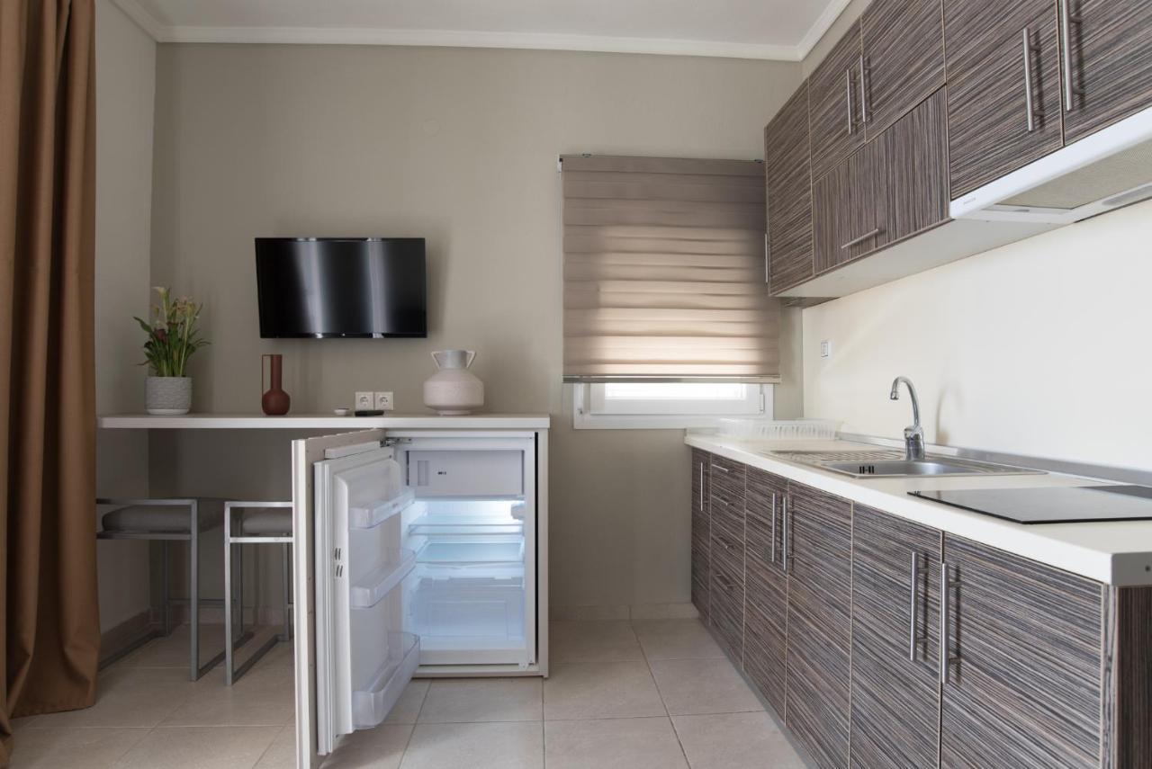 Vertigo Seaside Apartments นิกิติ ภายนอก รูปภาพ
