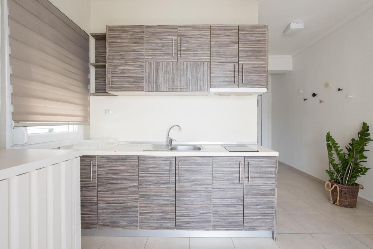 Vertigo Seaside Apartments นิกิติ ภายนอก รูปภาพ